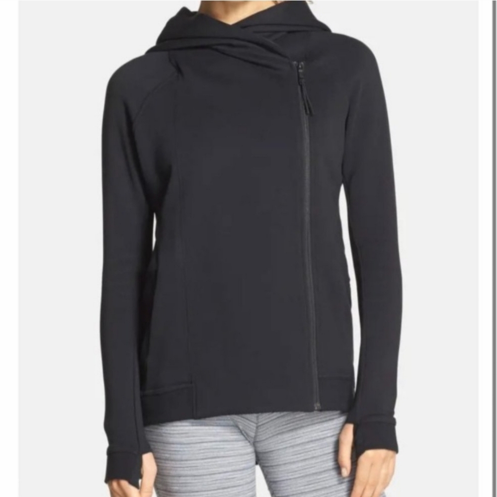 Nike Women's Tech Fleece Cape Jacket Black Medium